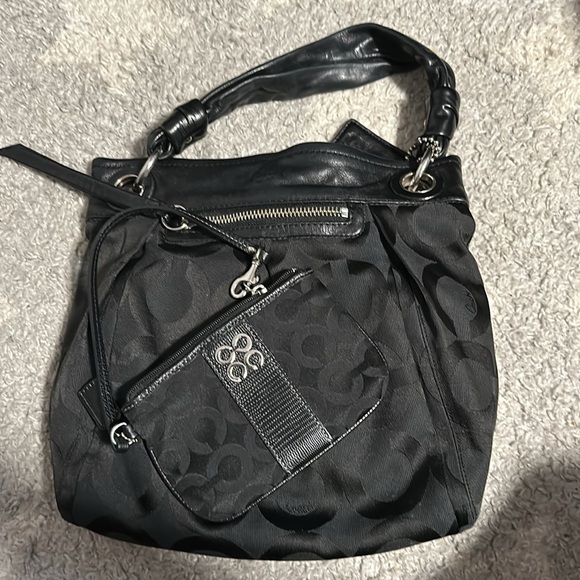 FIRM! EUC 2 Piece Coach Parker OP Art Shoulder Bag & Wristlet - Picture 2 of 10